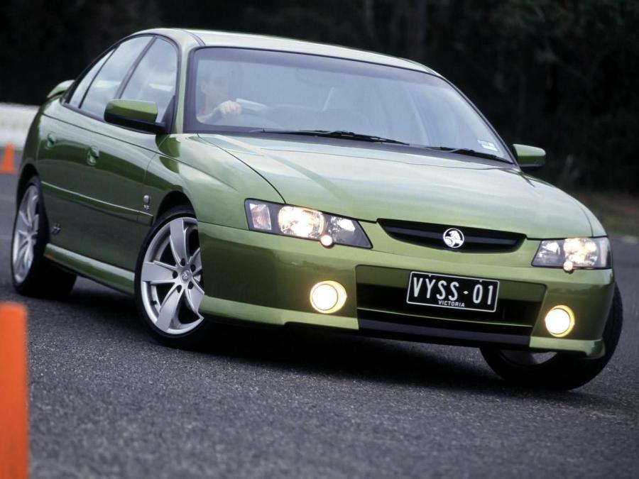  Holden Commodore SS 2002 года  (фото 1 из 10)